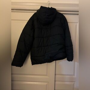 Amazon Essentials Men’s Black Puffer Coat with Hood.